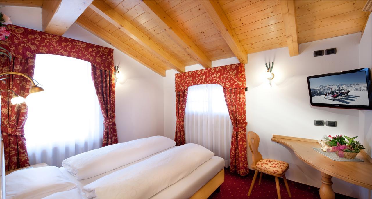 Hotel Garni Laura Arabba Exterior photo
